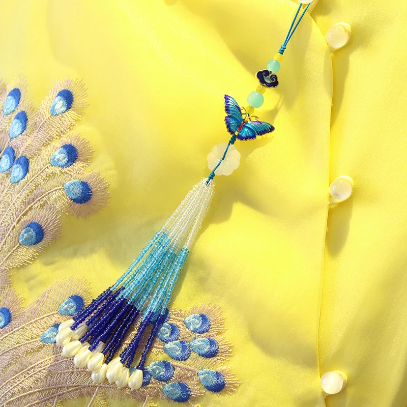 

the Chinese style is equipped with cheongsam handmade cloisonne imitation beads tassels tassels accessories pendants
