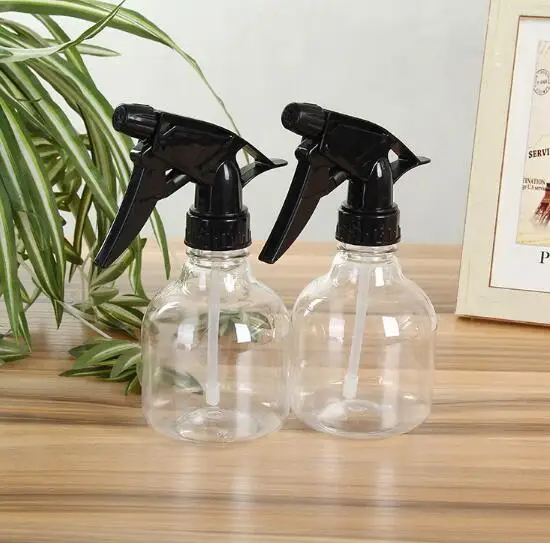 

Hand-pressed small transparent sprinkling kettle for flower sprinkling garden holding sprayer