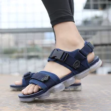 Мужские сандалии; Новинка года; стильные летние сандалии на воздушной подушке в Корейском стиле; Повседневная нескользящая обувь на липучке; мужские уличные тапочки