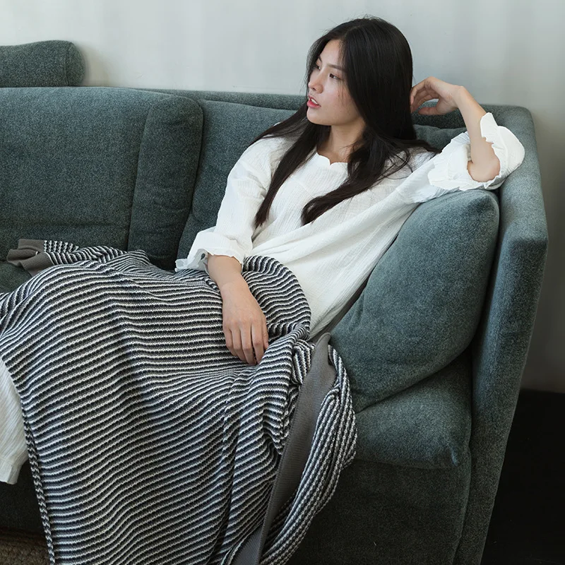 Seamus Rueijing Textile Cotton Yarn Sofa Blanket Office Lunch Break Thread Blanket Tailstock Nap Blanket