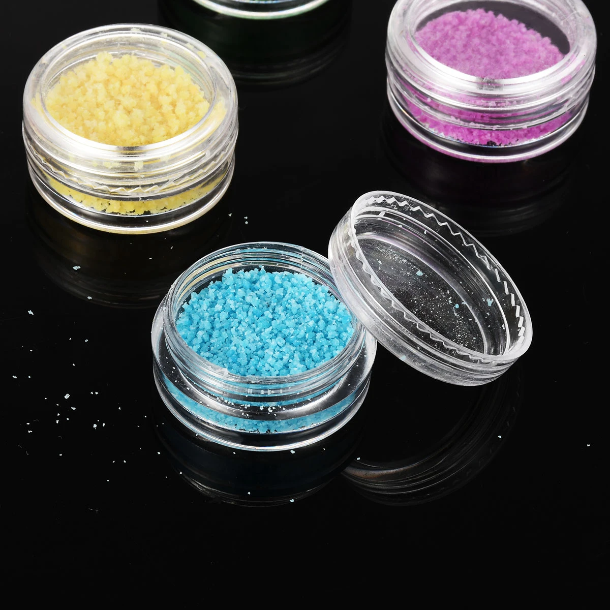 Billig 1 stück 3g Glow In Dark Nail art Glitter Pulver Fluorescent Blau Grün Weiß Farbe Nagel Steine Zubehör