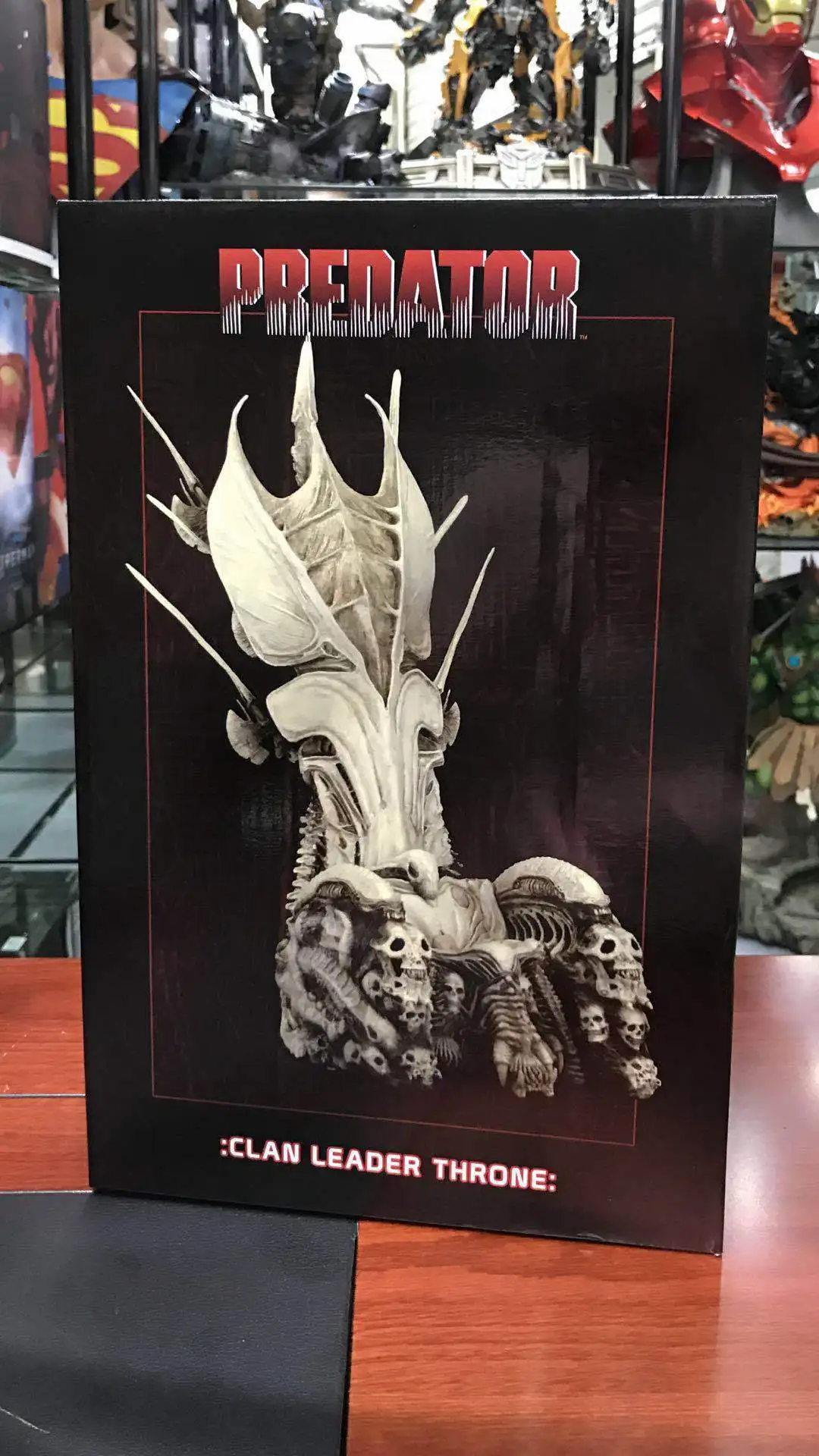 NECA Хищник трон череп специальный Форма трон 7-дюймовый универсальный ростовой 14-дюймовый сцена модель Гараж Комплект