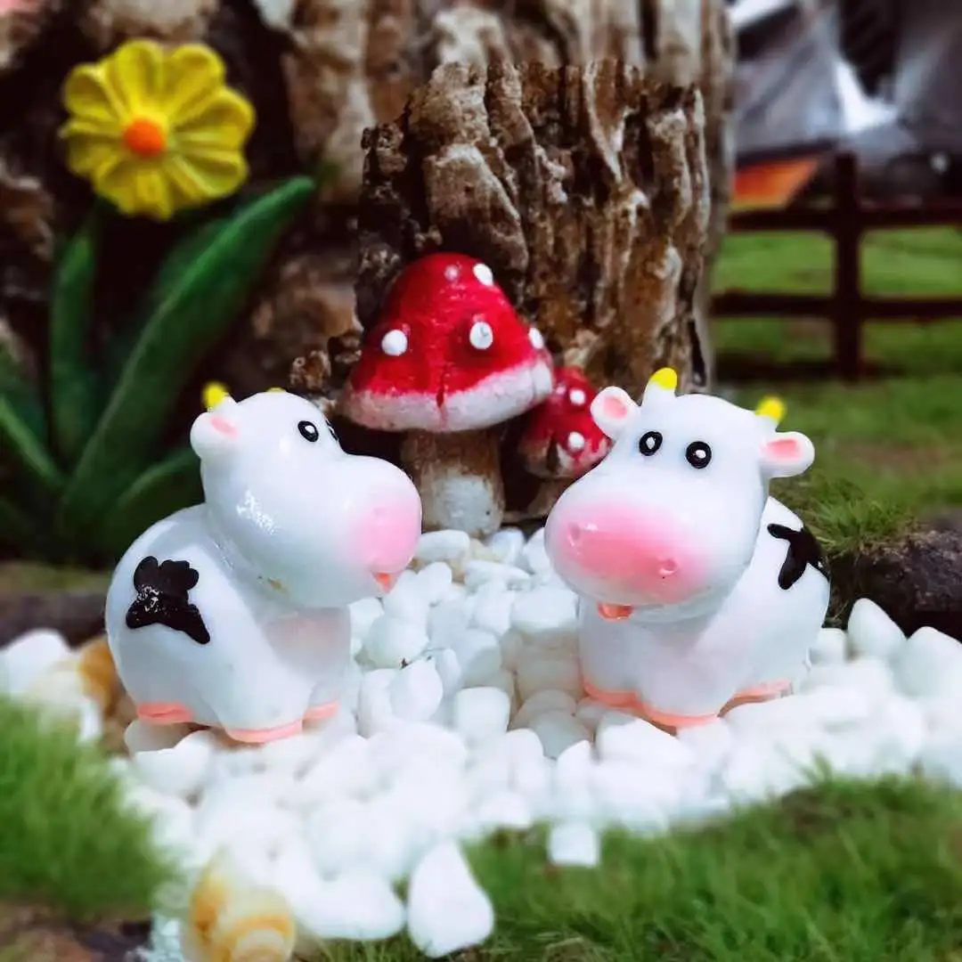 Resin Craft Flower Pot  Micro Landscape Decoration Miniature Multicolor Signpost Horse Cow Deer Lion Elephant Decor 1Piece