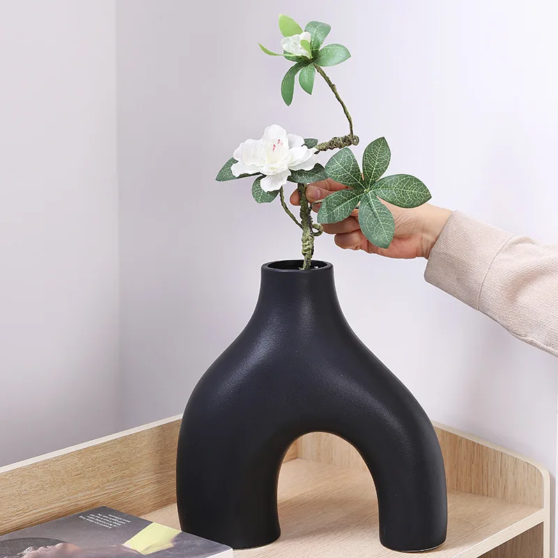 

Nordic Minimalist Ceramics Vase Ornaments Creative Living Room TV Cabinet Desktop Dried Flower Vases Home Decoration Accessories