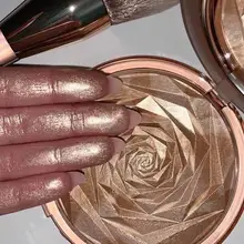 Bronzer e esaltatori di abbronzatura