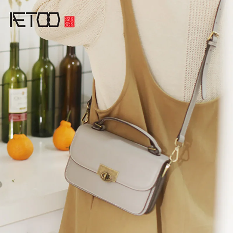 

AETOO Vintage small square bag, fashion leather bag, summer hundred art girl cowhide small bag