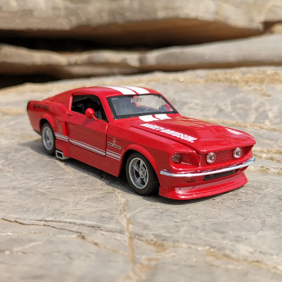 Изысканный 1:32 Mustang классический GT спортивный автомобиль модель из сплава, имитация литой звук и светильник игрушка