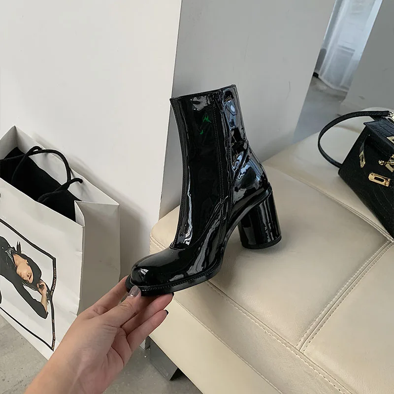New Winter Patent Leather Round Toe Ankle Boots Woman Round High Heels Short Boots Woman Runaway Knight Boots Woman