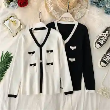 

NiceMix Early Autumn 2019 New Woman V-collar Coloured and Edged Knitted Decorative Button Card Knitted Shirt