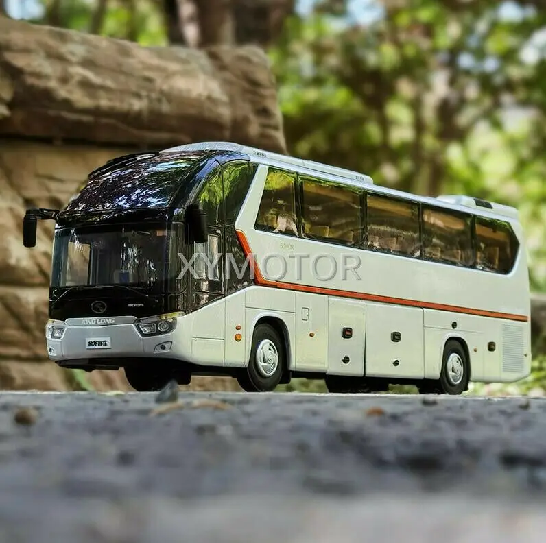 1:38 zinc alloy golden dragon School Bus XMQ6900BSD Bus miniature