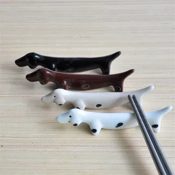

1Pcs Cute Japanese-style Retro Ceramic Dachshund Dog Tableware Frame Restaurant Accessories Stand Holder Dining Table Decoration