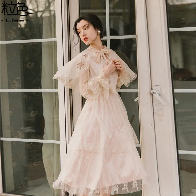 

Vintage sweet lolita dress v-neck lace embroidery long sleeve high waist victorian dress kawaii girl gothic lolita op loli cos