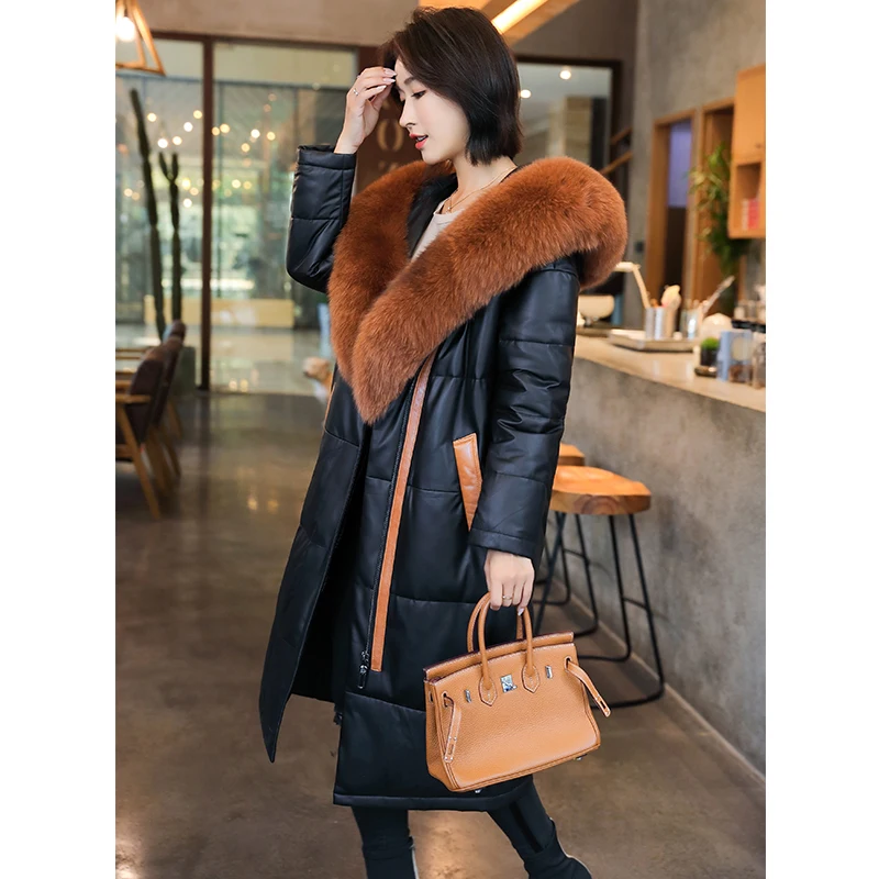 Куртка из натуральной кожи с воротником лисьего меха осенне зимнее пальто