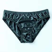 

Mens Sexy Underwear Solid Silk Oily Short Brief Breathable Comfortable Triangle Soft Underpants Male Shiny Pleated Panties NEW