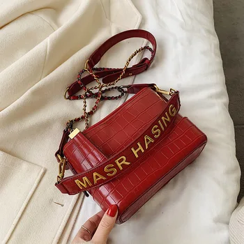 

Designer PU Leather Large Capacity Shoulder Bag Solid Color Chain Travel Travel Crossbody Bag for Women Ins Mochila Feminina