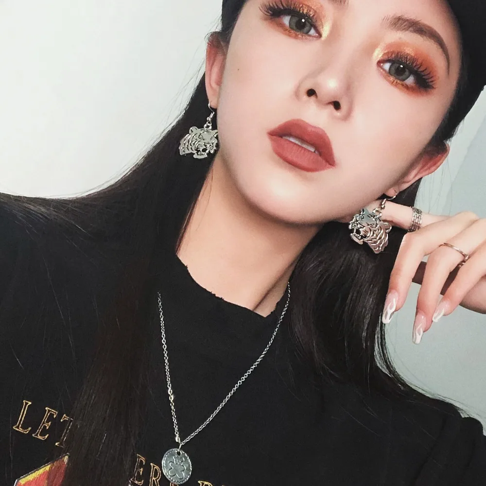 11670545200_761001000