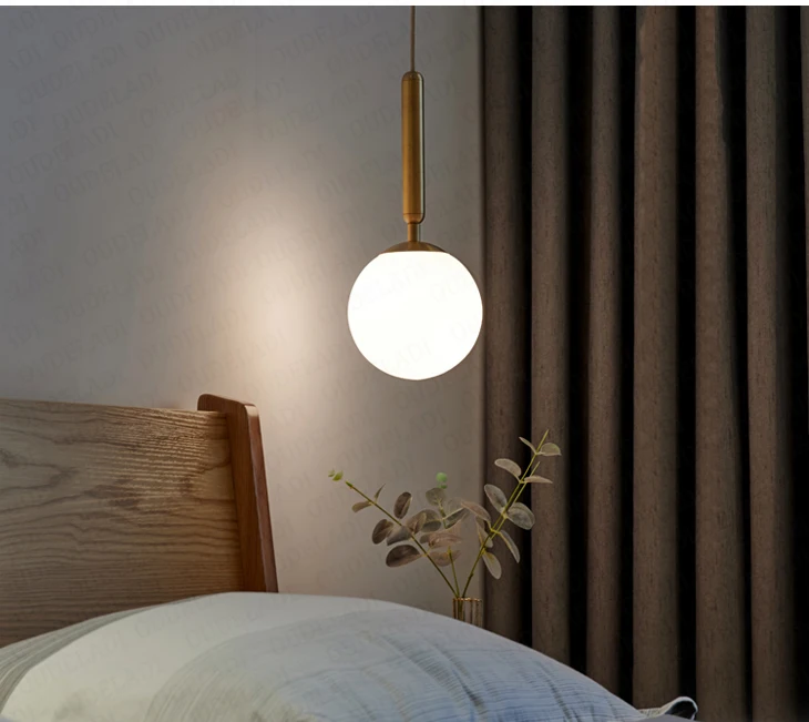 Moderna de Luxo Bola de Vidro Suspensas para Sala de Jantar Iluminação de Decoração Luminária Pendente Ouro Abajur Luzes Quarto 4 Luzes e Iluminação