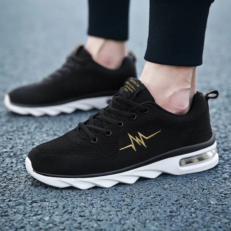 

2019 Spring And Summer Athletic Shoes MEN'S SHOES Running Shoes Fly Netting Surface Casual Shoes Whole Palm Light Blade Air Cush