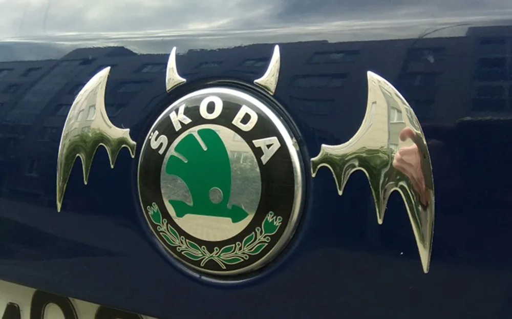 UTB8QXUuwtnJXKJkSaiyq6AhwXXae