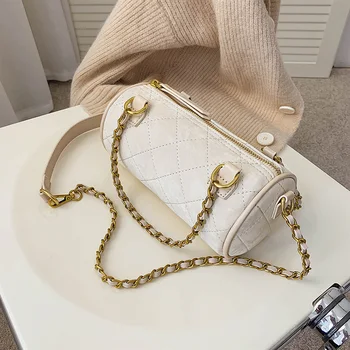 

Four Seasons Women's bag 2020 new luxury postal bag solid suede women's shoulder bag fashion parcel pillow bag 6013027