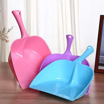 

1pc Kitchen Cleaning Garbage Shovel Leaf Shape Mini Broom Dustpan Plastic Household Cleaning Garbage Shovel (Random Color)