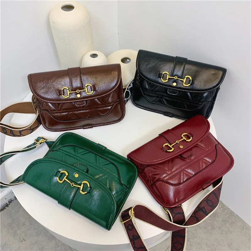 

2020 Early Spring New Style Hand Buckle Saddle Bag Embossed Ethnic-Style Shoulder WOMEN'S Bag