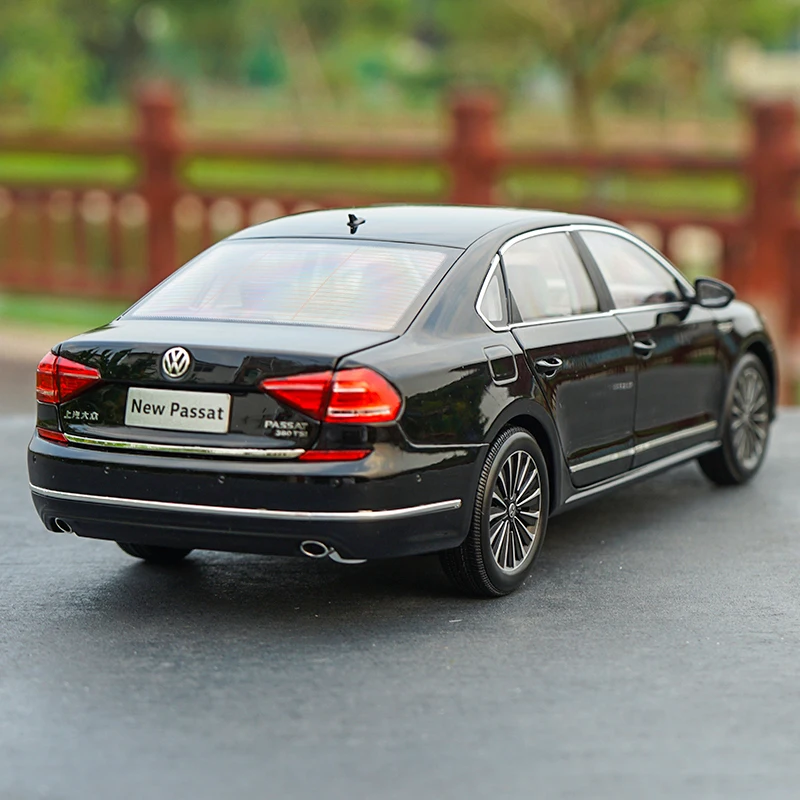 Авторизованный подлинный 1:18 PASSAT GP игрушечный автомобиль модель на Рождество/День рождения подарок, коллекция