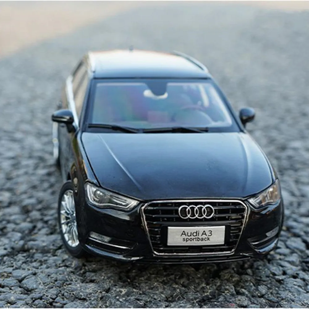 Авторизованный подлинный сплав 1/18 масштаб Audi A3 Sportback черный литье под давлением классическая модель автомобиля для коллекции подарков