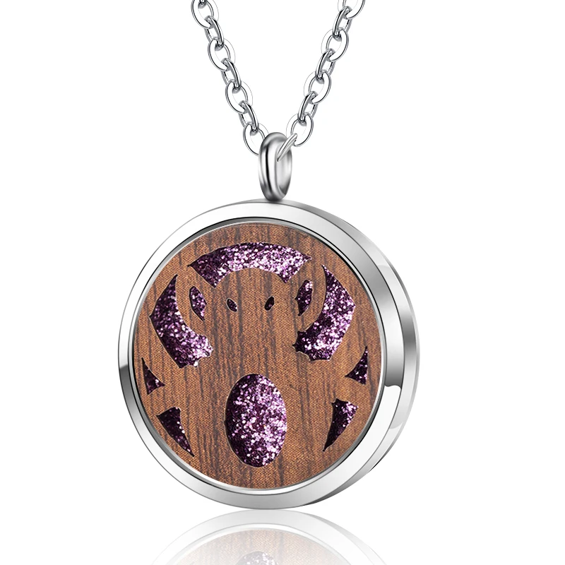 

Animal aromatherapy diffuser 2020 new bat necklace magnetic aromatherapy essential oil diffuser perfume box box pendant jewelry