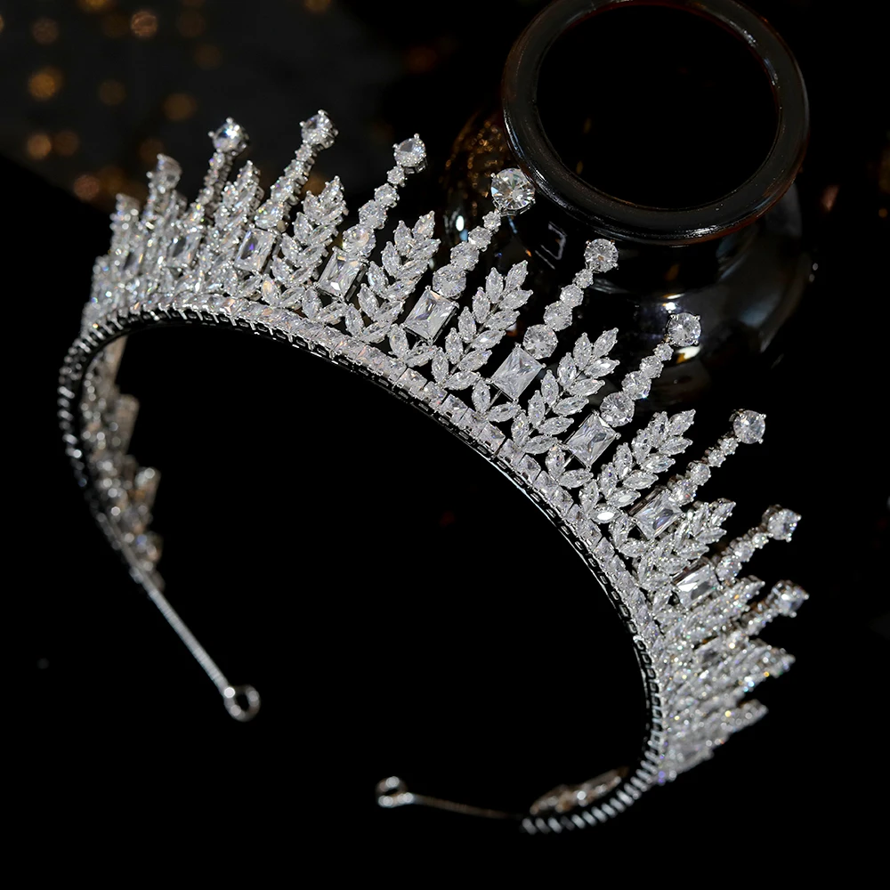 Luxury wedding hair accessories lengthen the bride's crown cubic zirconia headdress accessories women's jewelry does not fade