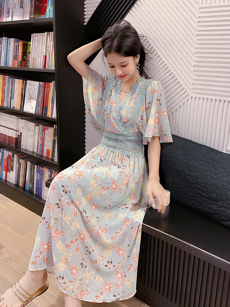 

Summer Ladies' Lace Joint Chiffon Dress Immortal Medium-length Dress