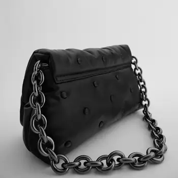 

Classic Designer black Crossbody Bags For Women Fashion Rivet Lattice Shoulder Bags 2020 New Soft Women Messenger Bags