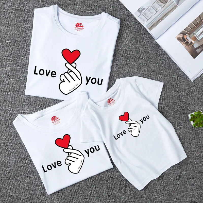 

1 piece 2020 Family set Parent Children T-shirt Finger Heart Love You Shirt short sleeve summer T shirt Father Mother Kids shirt