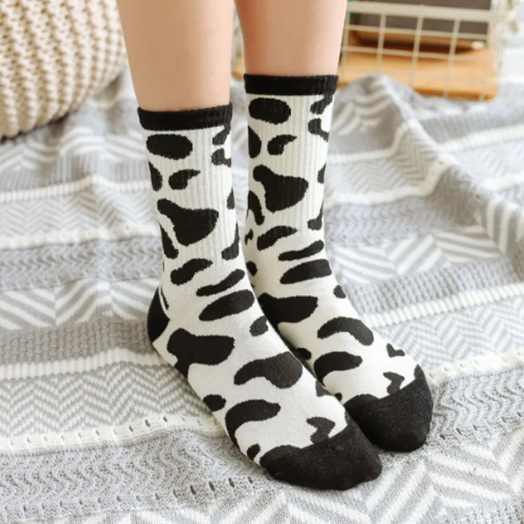 

Cartoon Funny Socks for Women Sports Skateboard Leisure Cotton Sock Harajuku Hip Hop Cow Pattern Zebra Pattern Knee-socks Q1530