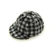

Scale 1:12 Miniature Plaid Cap Dollhouse Decoration Dolls Accessories