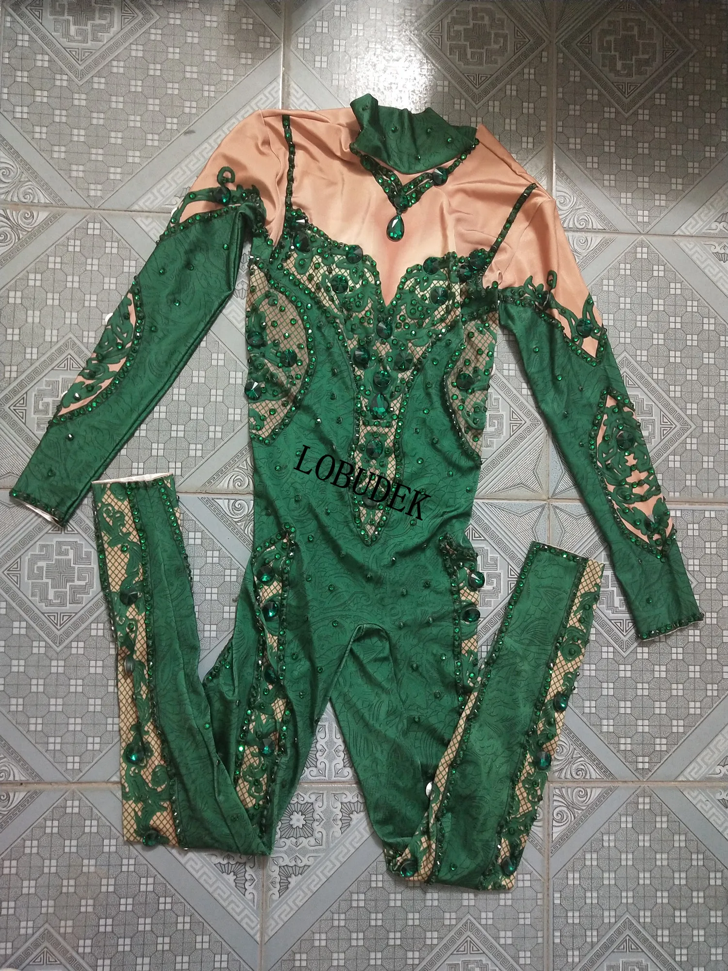 Ярко-зеленые стразы, комбинезон, стрейчевое трико, боди для женщин, одежда для ночного клуба, сексуальные вечерние костюмы для певицы