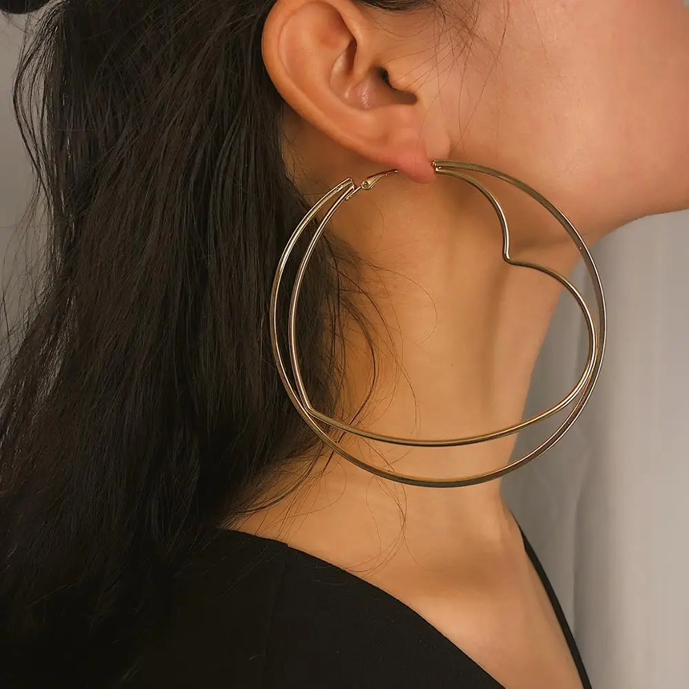 

Salircon Fashion Simple temperament Hoop Pendant Earrings Geometric Irregular Circle Heart Shape Earrings Ornament Accessories
