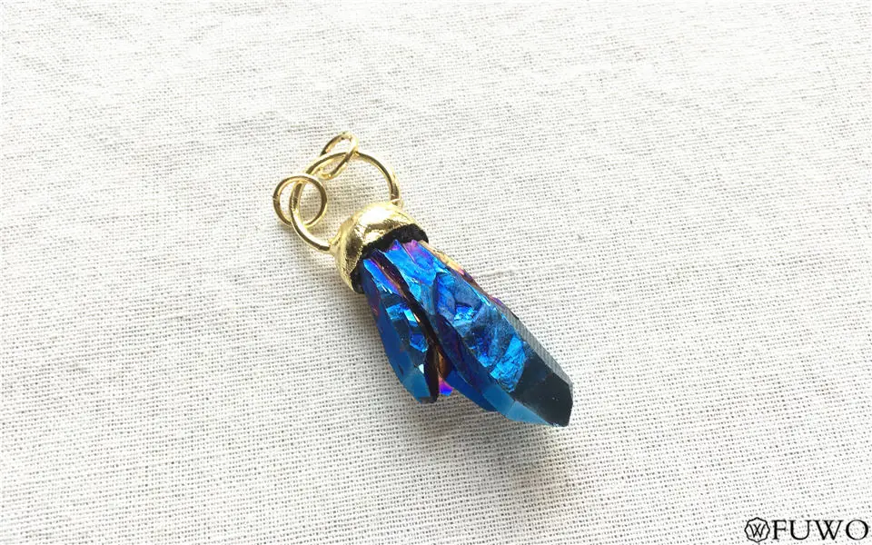 Aura Crystal point Pendant 15