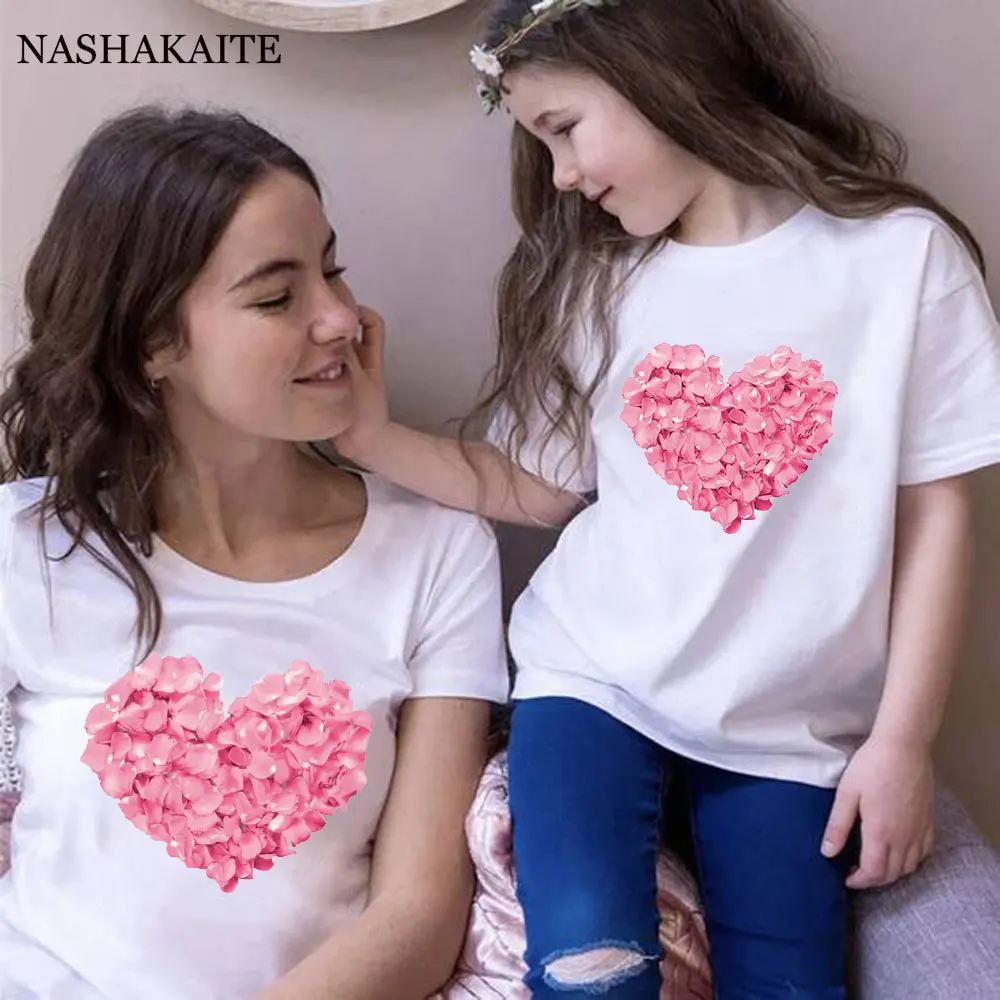 

Valentine's Day Mother And Daughter Tshirts Outfits Summer Short Sleeve Love Print Top Mom and Girl Matching T-shirt Family Look