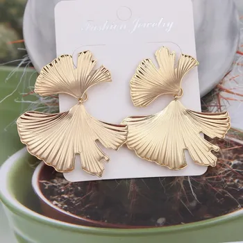 

Bohemian Ginkgo Leaf Shape Drop Earrings for Women Personality Vintage Statement Black White Leaves Earring Jewelry Accessories