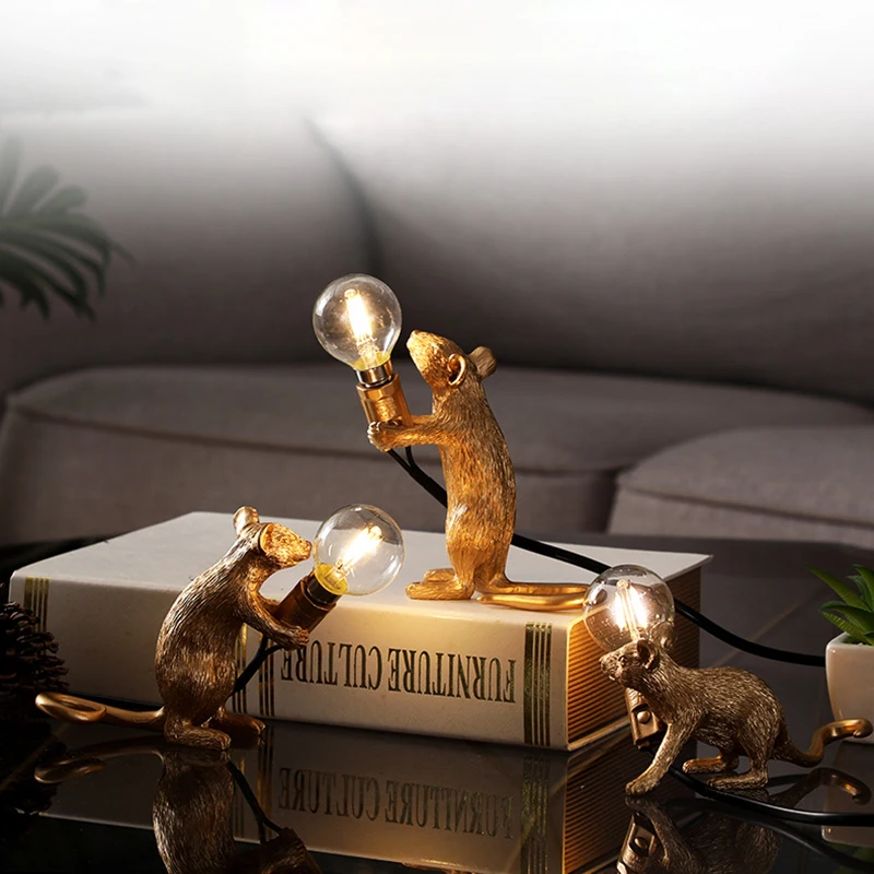 

Nordic Resin Animal Rat Mouse Table Lamp Small Mini Mouse Cute LED Home Decor Desk Light Fixture Luminaire craft lamp series D30
