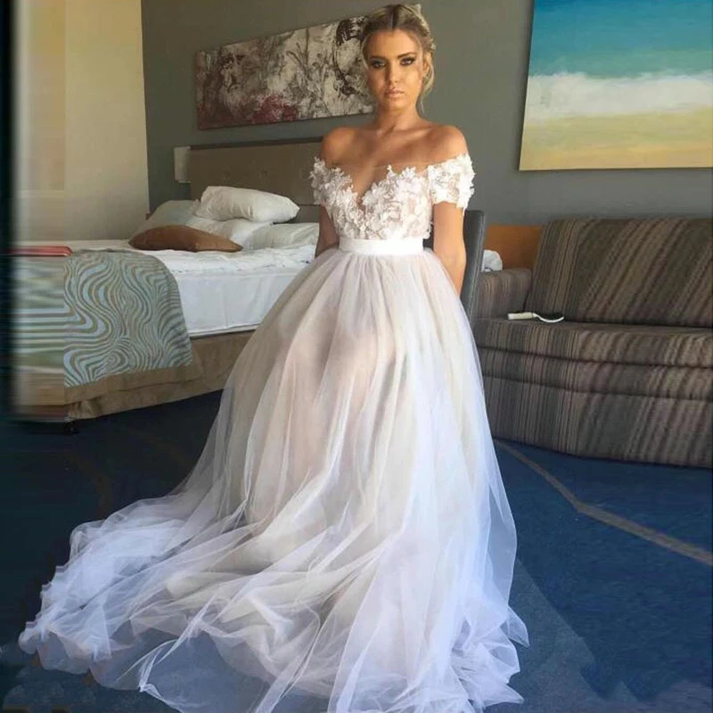 

Sexy Off The Shoulder Boho Wedding Dresses 2021 A Line White Ivory Appliques Lace Tulle Short Sleeves Beach Bridal Gown Vestidos