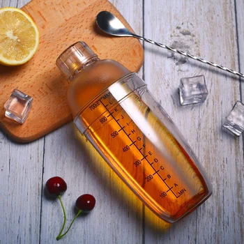 

1pc Shaking Cup Water Bottle Cocktail Shaker with Scale Wine Milk Tea Drink Shaking Cup Thicken Transparent Dropshipping