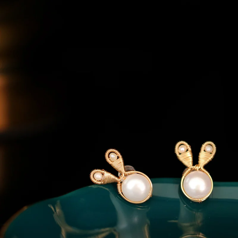

DAIMI Natural Pearl Studs Earrings Handmade Design Rabbit Studs Earrings For Women