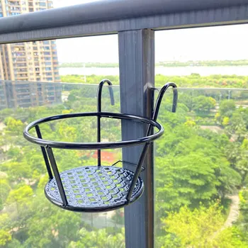 

Hot sales Iron Art Durable Garden Porch Basket Balcony Flower Pot Holder Plant Hanger for wall decoration countyard garden