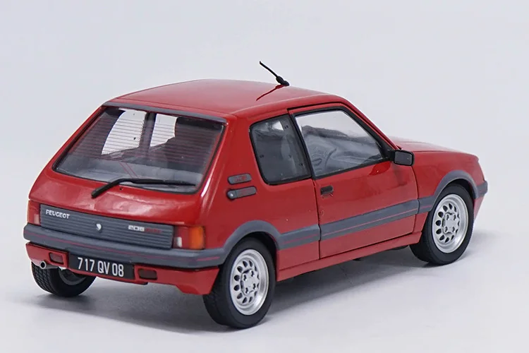 Заводской 1:18 1991 GTI PEUGEOT 205 красный сплав металла литой автомобиль классическая модель для взрослых День рождения/рождественские подарки