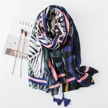 

New style Autumn and winter Women Cotton and linen beach Shawl 2020 lady Fashion Seaside silk Scarf Print Tassels blanket scarf