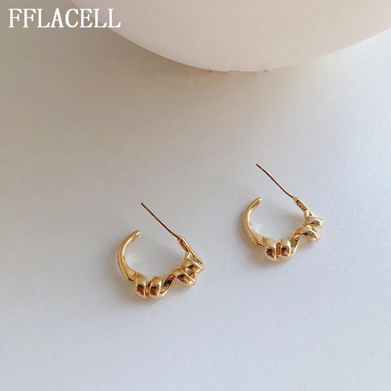 2020-Punk-Simple-Design-Bright-Gold-Metal-stud-Earrings-For-Women-Statement-Jewelry-Irregular-Circle-Brincos (4)