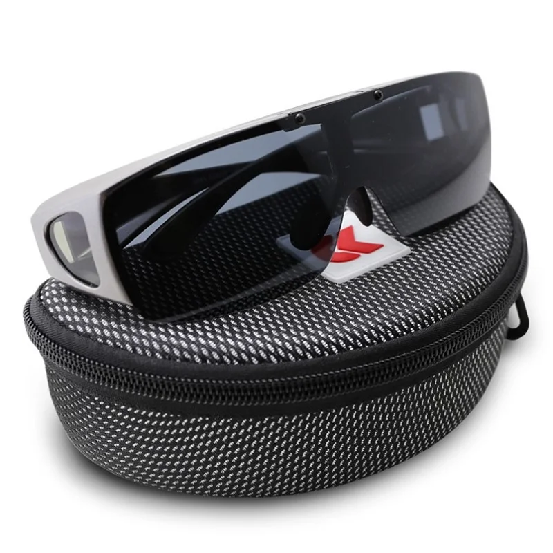 

Driver's Polarized Glasses Clamshell-style with Portable Box UV-protection Super Light Anti-impact Can Wear Myopic Lens