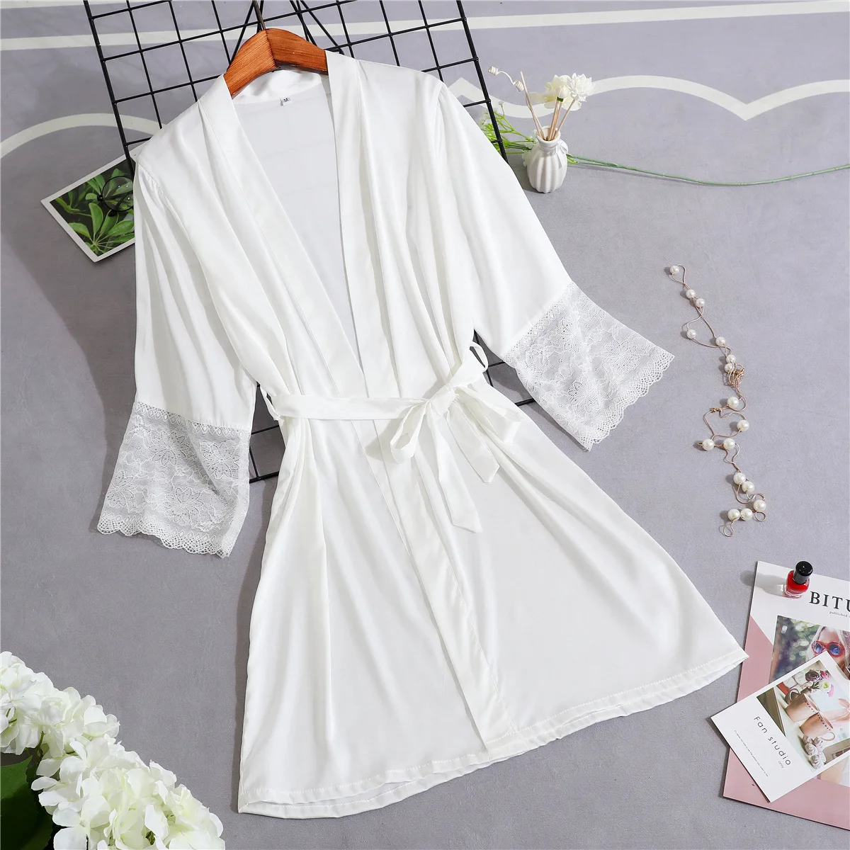 

Casual Homewear Sleepwear Women Home Clothing Soft Nightgown Lace Kimono Gown Mini Half Sleeve Bride Bridesmaid Wedding Robe